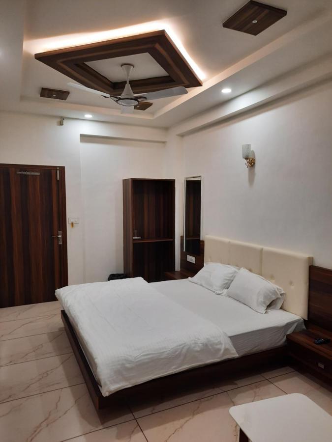 Hotel The Grand Shiva Gondal Zewnętrze zdjęcie